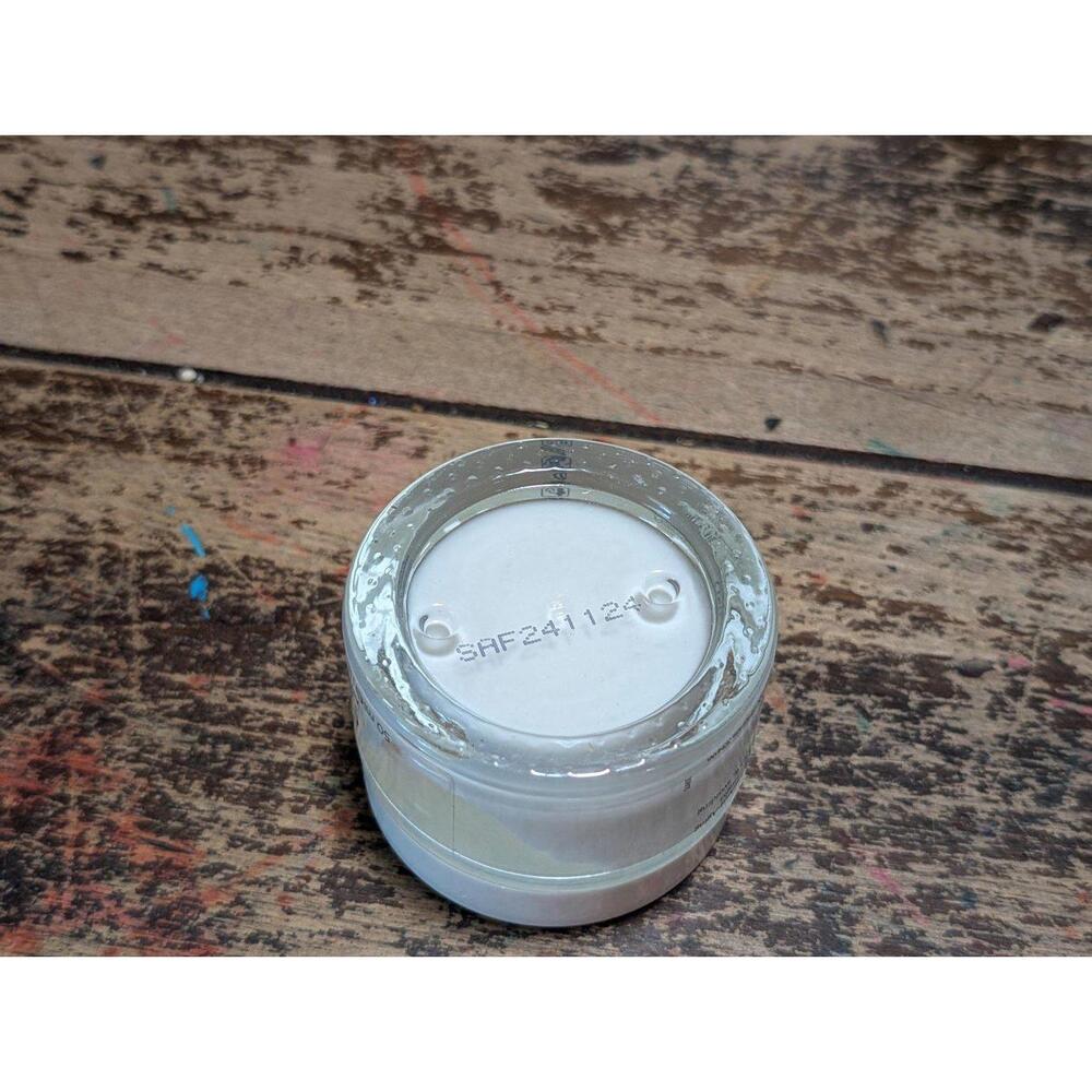 Cream - Picture 3 of 4